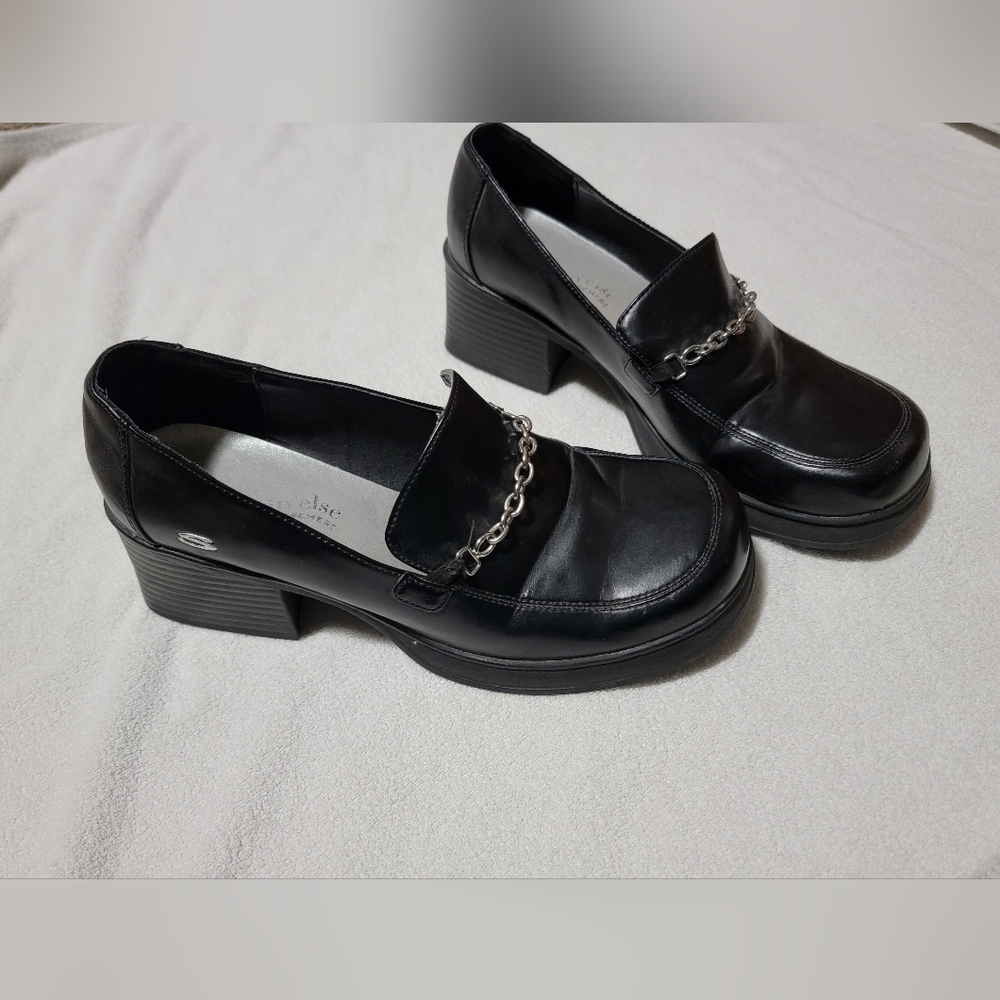 Skechers Black Loafers with Heal & Chain Detail
